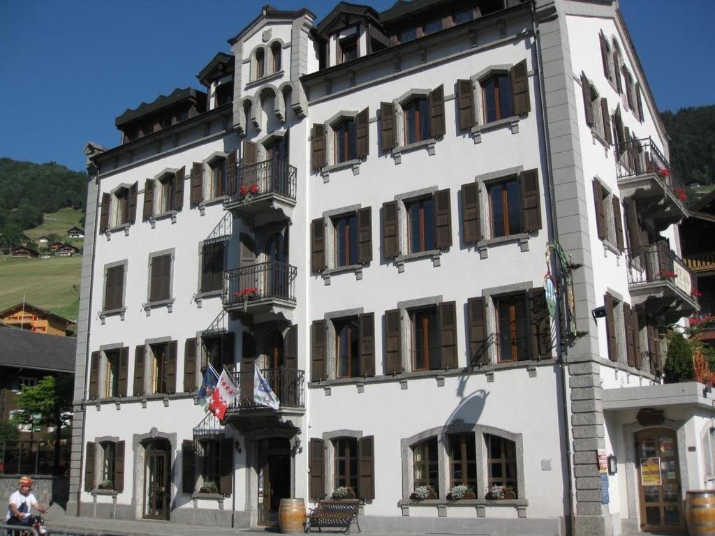 Auberge De La Bourgeoisie Troistorrents Екстериор снимка